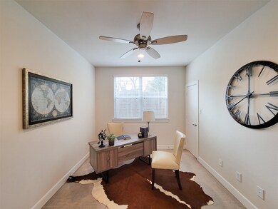 508 W Donovan St unit K, Houston, TX 77091 - photo 2
