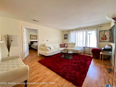 02 Living Room 1