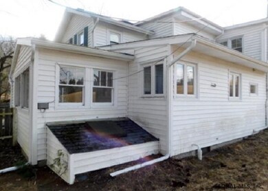 5 Westbrook St, Wynantskill, NY 12198 - photo 4