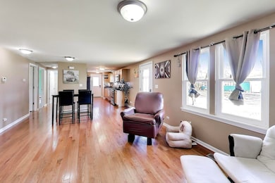 222 Harrison St, Carpentersville, IL 60110 - photo 6