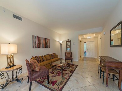 Living Area to Entry