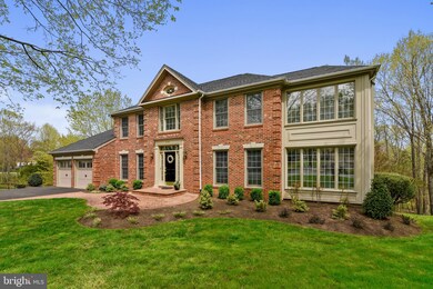 6181 Snowhill Ct, Centreville, VA 20120 - photo 3