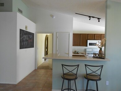Kitchen Breakfast Bar