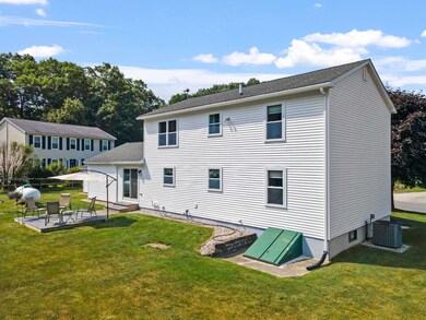 98 Gowing Rd, Hudson, NH 03051 - photo 3