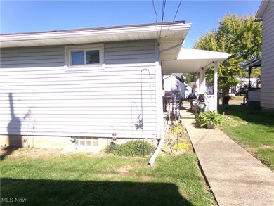 1631 Spring St, Coshocton, OH 43812 - photo 4