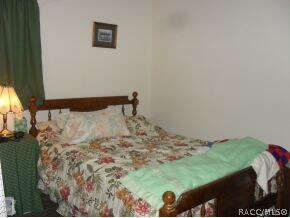 Guest bedroom