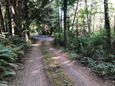 Driveway to Foothills Lane