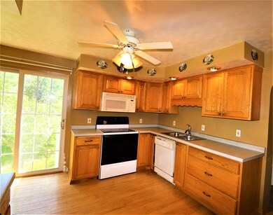 410 Quartz Ave, Mattoon, WI 54450 - photo 6