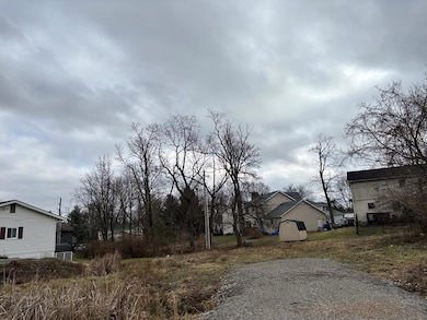 454 Johnson Rd, Chillicothe, OH 45601 - photo 2