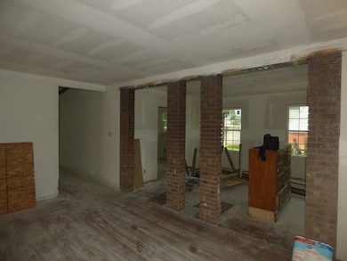 227 N James Ave, McComb, MS 39648 - photo 2