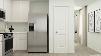 6742 Marble Ridge, Elmendorf, TX 78223 - photo 6