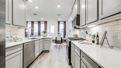 12654 Blue Catfish Ln, Cypress, TX 77433 - photo 7