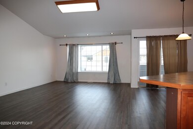 5604 Sapphire Loop unit 57A, Anchorage, AK 99504 - photo 3