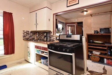 133 Anson Dr, Riverside, RI 02915 - photo 4