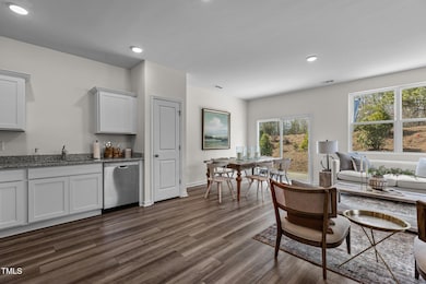 2057 Glen Crossing Dr, Durham, NC 27704 - photo 5