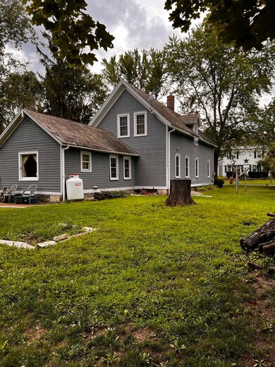 15 Bank St, North Bennington, VT 05257 - photo 3