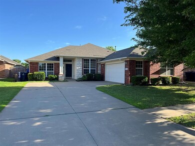 View of front of property featuring a front yard a