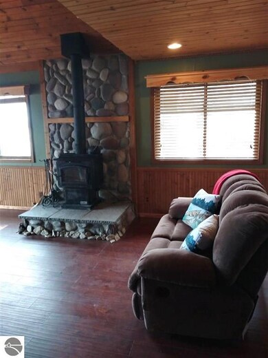 3329 S Point Augres Ln, Au Gres, MI 48703 - photo 5