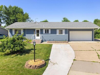 16469 Glengary Ct W, Rosemount, MN 55068 - photo 2