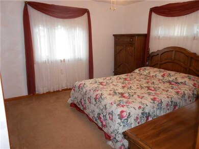Master Bedroom. FIRST FLOOR MASTER