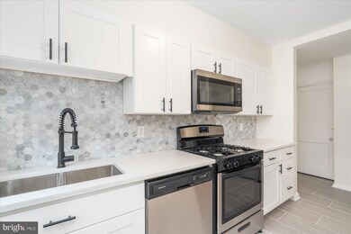 1318 Stonewood Rd, Baltimore, MD 21239 - photo 7