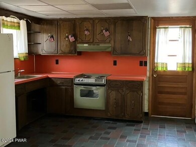 241 Forest Ridge Dr, Hawley, PA 18428 - photo 5