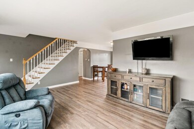 2921 Franklin St, Highland, IN 46322 - photo 6