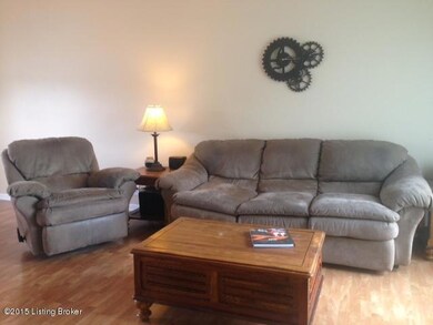 214 Harrison Cir, Mount Washington, KY 40047 - photo 4