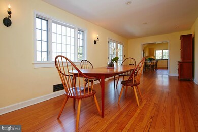 4645 N Dittmar Rd, Arlington, VA 22207 - photo 4