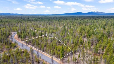 8-web-or-mls-06 - Lot line