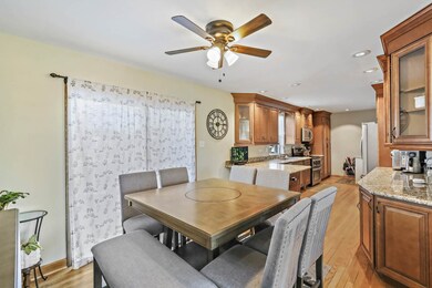 1409 Westchester Blvd, Westchester, IL 60154 - photo 6