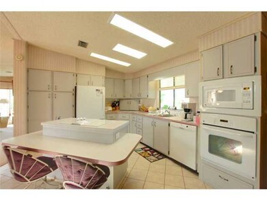 1390 Barefoot Cir, Sebastian, FL 32976 - photo 5