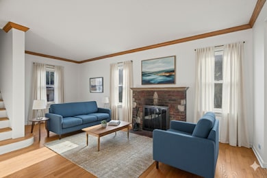 543 Columbia Ave, Des Plaines, IL 60016 - photo 2