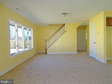 18 Arch Ln, Levittown, PA 19055 - photo 3