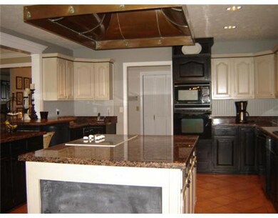 100 Villere Place, Destrehan, LA 70047 - photo 2