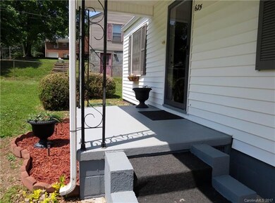 625 Hartness Rd, Statesville, NC 28677 - photo 7