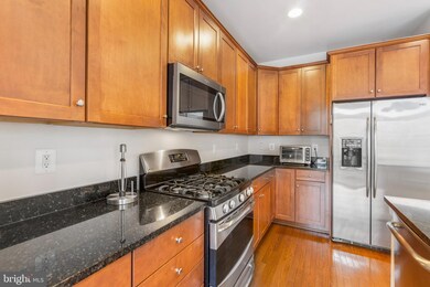 2143 Red Vine Dr, Vienna, VA 22182 - photo 3