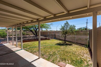 Full lenth covered patio