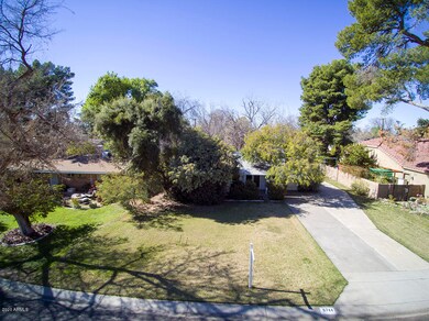 11th Ave. - A019