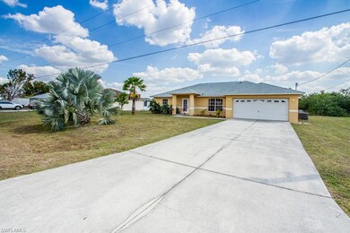214 Blackstone Dr, Fort Myers, FL 33913 - photo 3