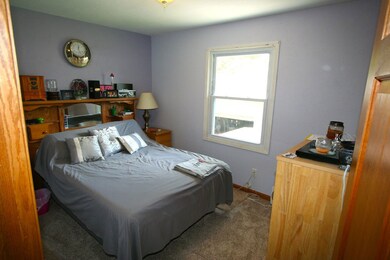 1309 Edgewood Dr, Waterloo, IA 50701 - photo 5