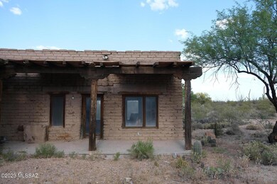 exterior / courtyard