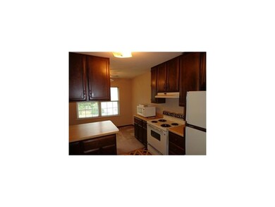 Kitchen. Eat in kitchen