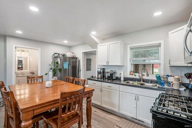 255 W Hudson St, Nappanee, IN 46550 - photo 5