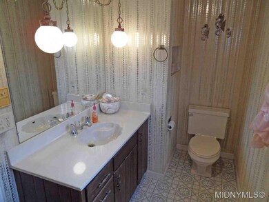 Main floor bath