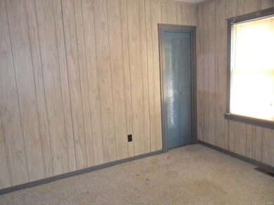 1010 Scott St, New Madrid, MO 63869 - photo 6