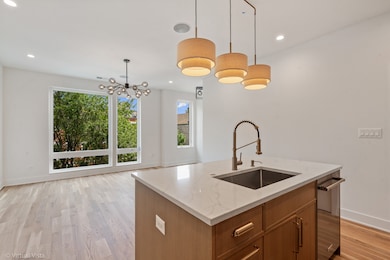 1530 W 18th Place unit 2, Chicago, IL 60608 - photo 5