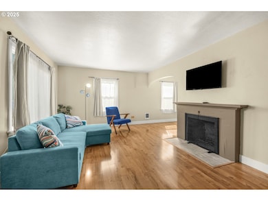 2628 17th Ave, Forest Grove, OR 97116 - photo 3