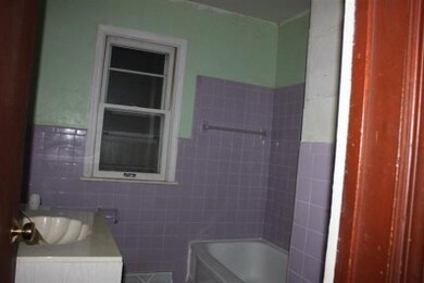 218 N Woodlawn Ave, Griffith, IN 46319 - photo 7