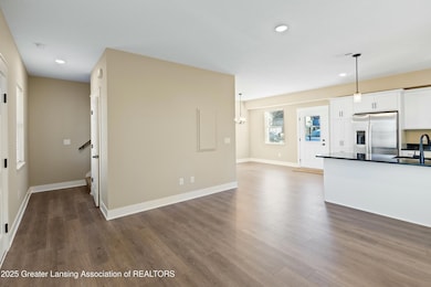 422 N Martin Luther King Junior Blvd, Lansing, MI 48915 - photo 6